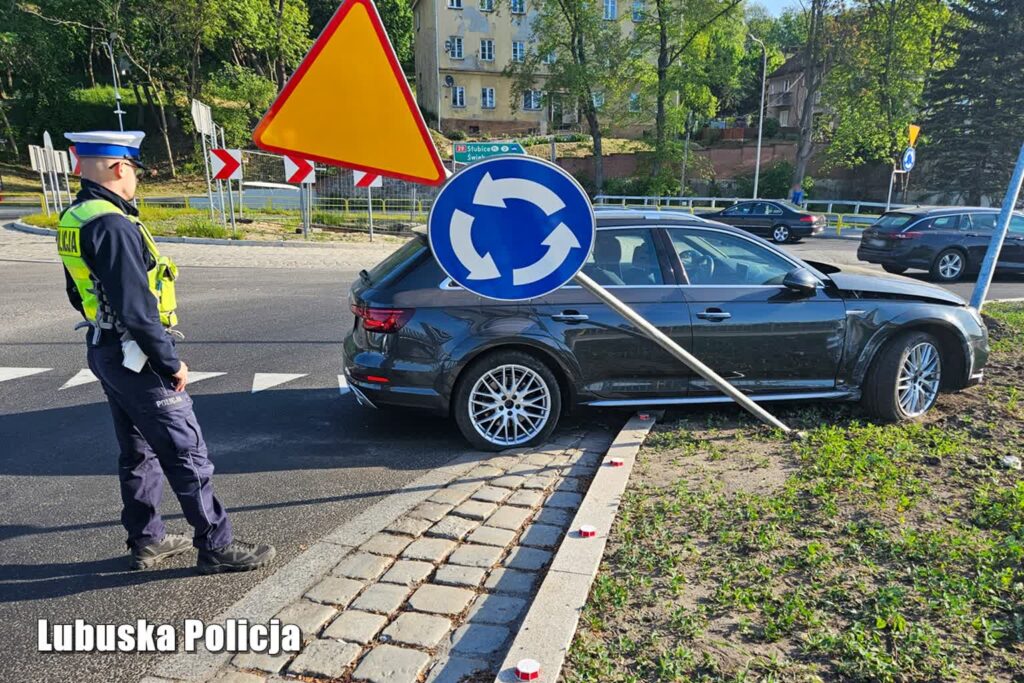 Krosno Odrzańskie. 18-latek uciekał przed policją skradzionym w Niemczech samochodem Audi (KPP Krosno Odrz.)