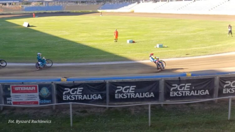 Porażka na zakończenie 9 Porażka na zakończenie Radio Zachód - Lubuskie