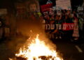 Protest antywojenny w Izraealu (PAP/EPA/ATEF SAFADI)