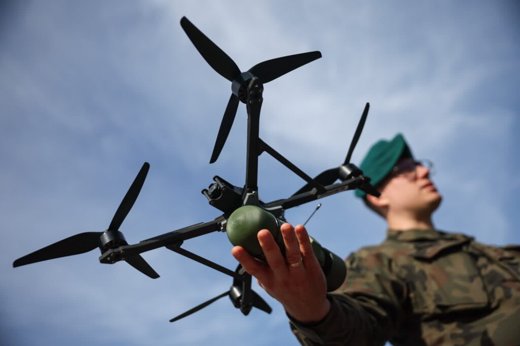 Rząd stawia na polskie drony fot: PAP/Leszek Szymański