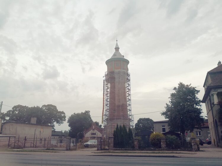 W Drezdenku remontują zabytkową wieżę ciśnień 9 W Drezdenku remontują zabytkową wieżę ciśnień Radio Zachód - Lubuskie