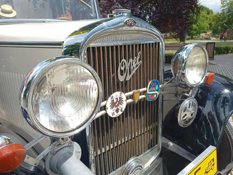 Żary zapraszają na niedzielny pokaz zabytkowych samochodów 9 fot. K.Gonera