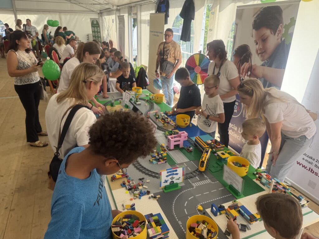 Piknik Zawodów Zaufania Publicznego "Poznajmy się!" Radio Zachód - Lubuskie