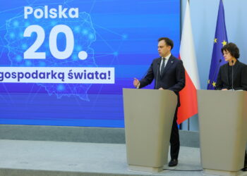 Znamy projekt przyszłorocznego budżetu 10 fot. PAP/Paweł Supernak