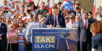 Prezydent podpisał inicjatywę ustawodawczą dotyczącą projektu ustawy o CPK 10 Karol Nawrocki. Fot. PAP/Tomasz Wojtasik