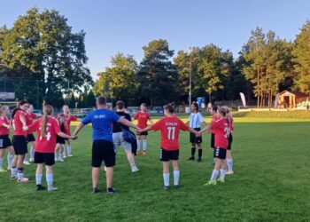 W Przylepie derbowa inauguracja III ligi pań. MUKS Kostrzyn lepszy od TS-u 12 W Przylepie derbowa inauguracja III ligi pań. MUKS Kostrzyn lepszy od TS-u Radio Zachód - Lubuskie