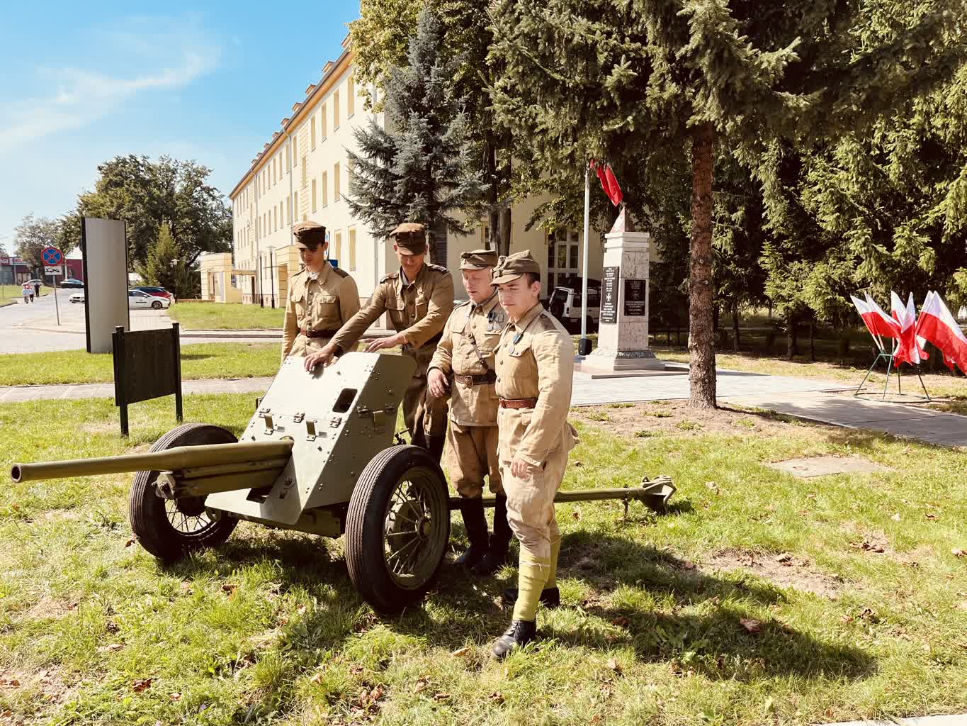 Uroczysty apel w Święto Wojska Polskiego w Gorzowie [GALERIA ZDJĘĆ] Radio Zachód - Lubuskie