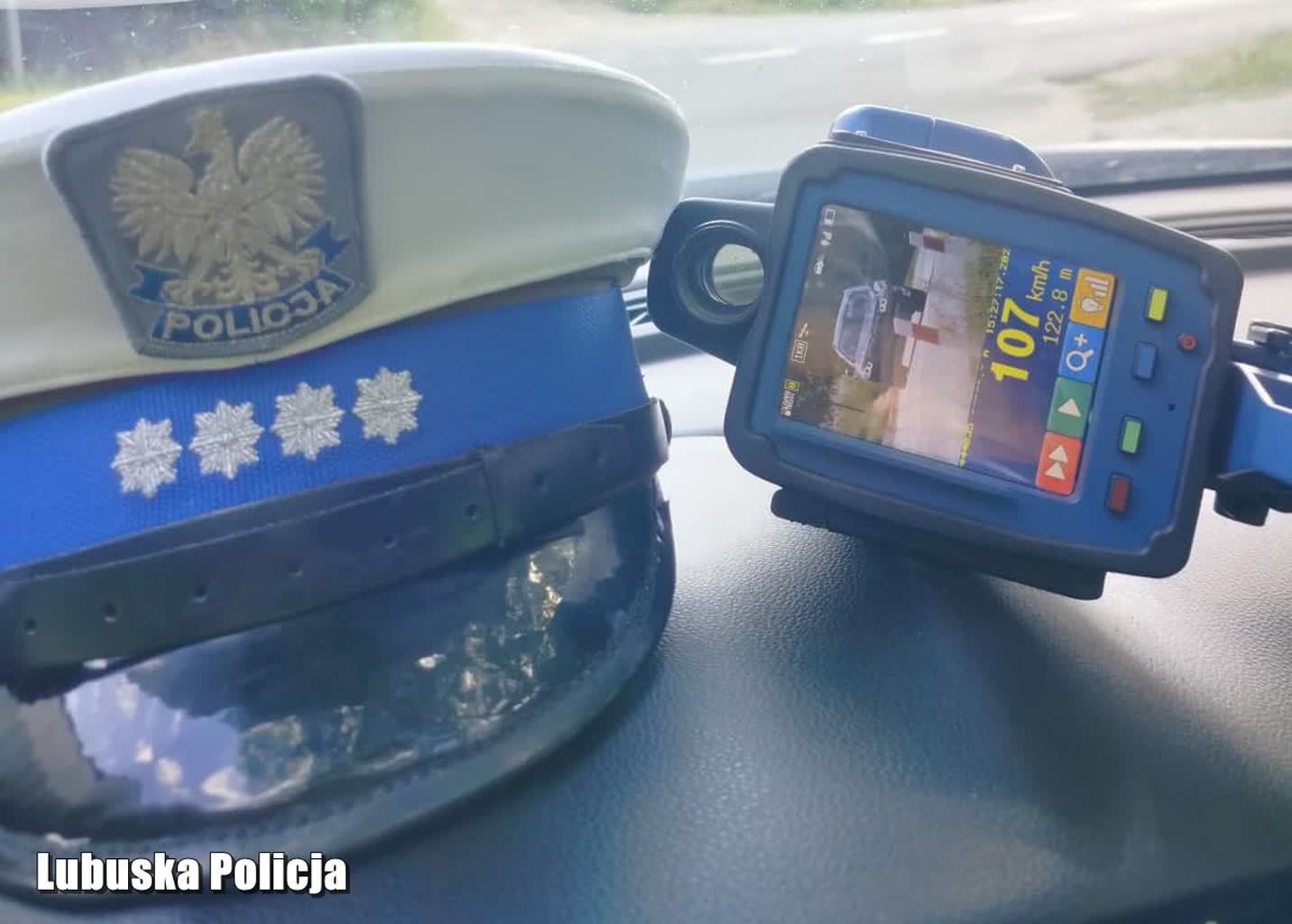 Po wypadku na A2 w kierunku Poznania zmarł kierowca ciężarówki