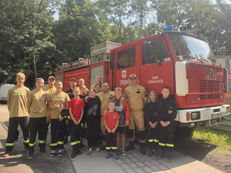 OSP Cigacice zbiera na nowego busa. "Jest niezbędny do akcji ratowniczych na wodzie" Radio Zachód - Lubuskie