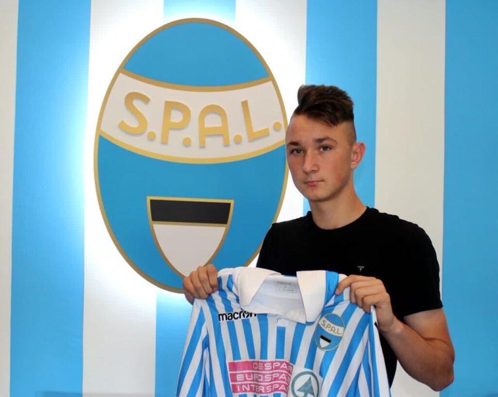 W Warcie zagra piłkarz z Serie A w CV! 5 lat temu Jakub Iskra posmakował Serie A w barwach zespołu z Ferrary (fot. spalferrara.it)