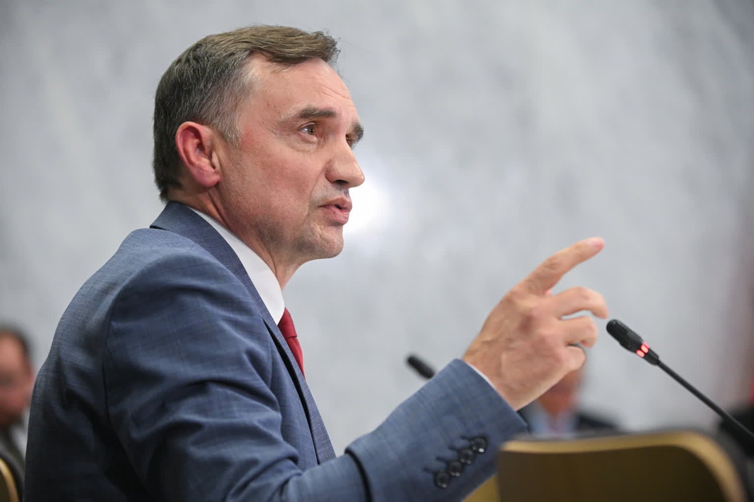 Komisja śledcza ds. Pegasusa złożyła zawiadomienie do prokuratury na Ziobrę