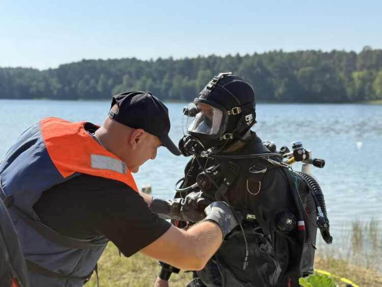 Skażenie jeziora na poligonie w Wędrzynie? [FILM I ZDJĘCIA] Radio Zachód - Lubuskie