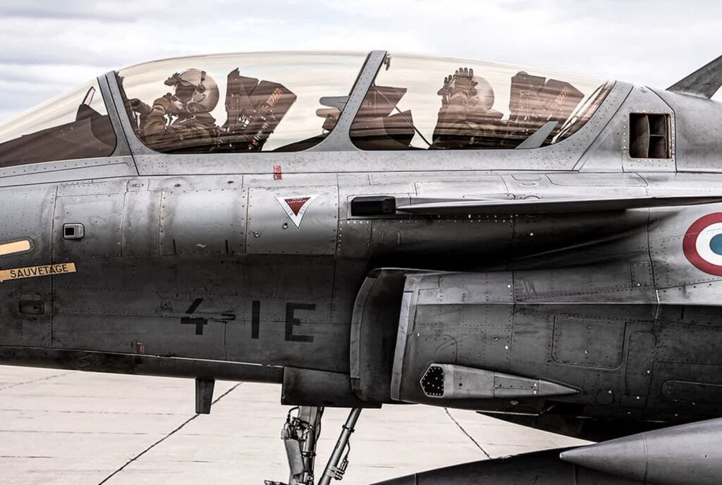 Myśliwiec NATO (FB/NATO)