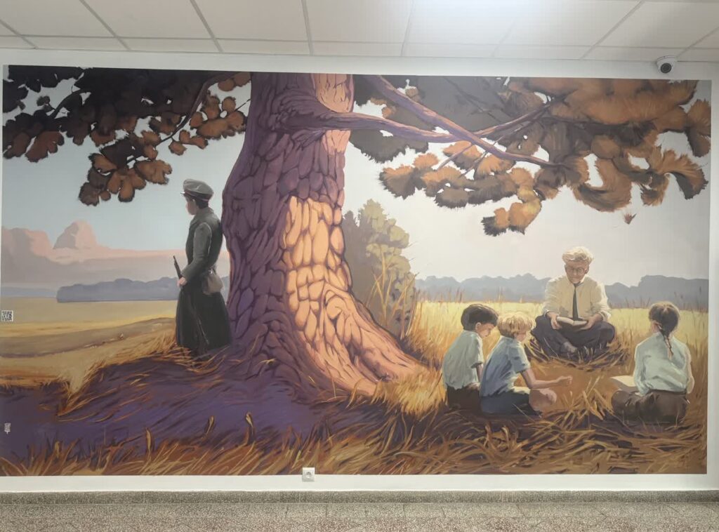 Szkoła Podstawowa w Babimoście ma mural upamiętniający patronów Radio Zachód - Lubuskie