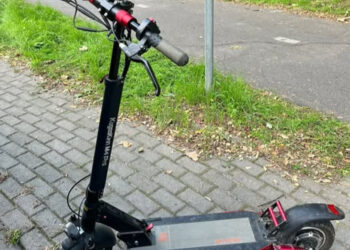 Kolejne niebezpieczne zdarzenie z udziałem hulajnogi elektrycznej w Zielonej Górze 12 Kolejne niebezpieczne zdarzenie z udziałem hulajnogi elektrycznej w Zielonej Górze Radio Zachód - Lubuskie