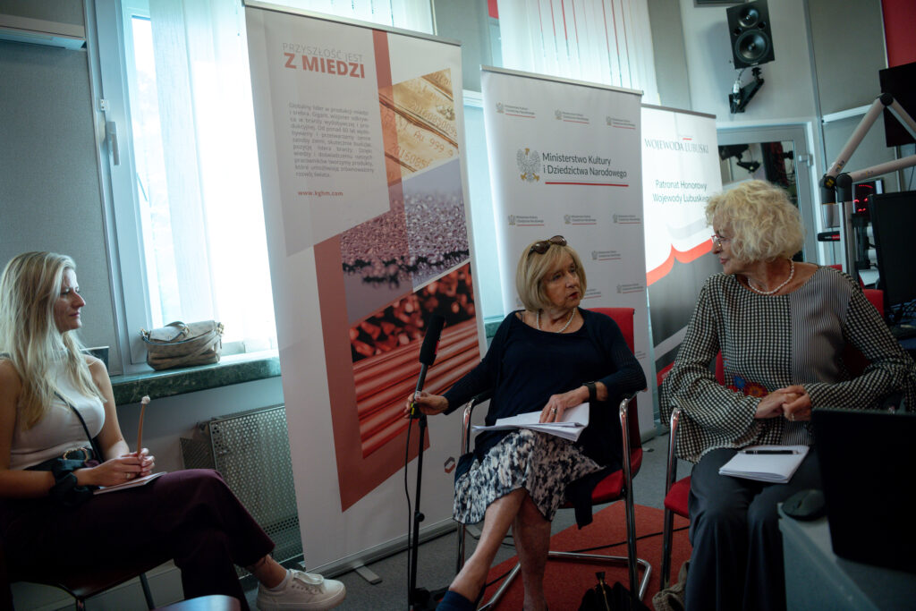 "Subiektywna historia polskiego reportażu radiowego". Sesja dziennikarska z udziałem nominowanych i jury konkursu na reportaż [GALERIA ZDJĘĆ] Radio Zachód - Lubuskie