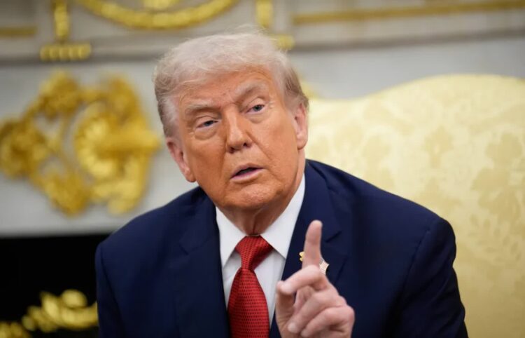 Trump: myślę, że mamy porozumienie w sprawie zakończenia wojny w Strefie Gazy 9 Fot. PAP/EPA/YURI GRIPAS/POOL