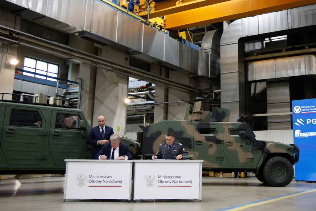 Wojsko dostanie terenowe Legwany PAP/Art Service