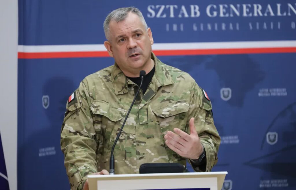 Dwukrotnie naruszono polską przestrzeń powietrzną. Gen. Kukuła ujawnia 3 Szef Sztabu Generalnego WP gen. Wiesław Kukuła. Fot. PAP/Rafał Guz