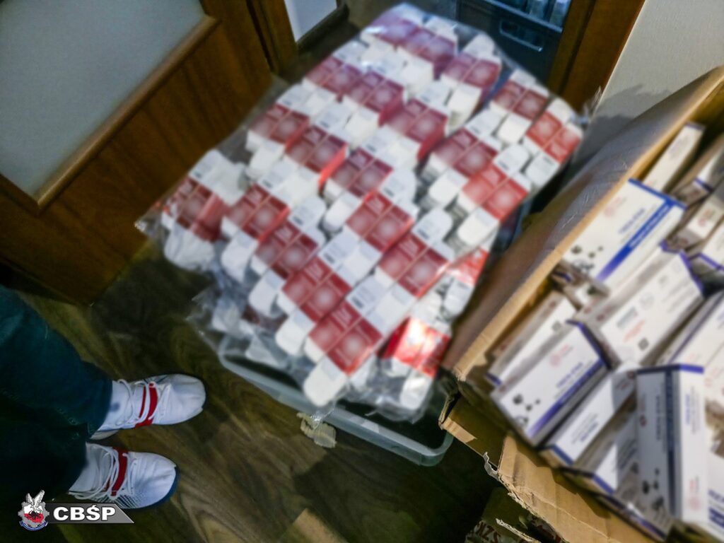 CBŚP zlikwidowało największą nielegalną fabrykę fałszywych leków w Polsce [GALERIA ZDJĘĆ] Radio Zachód - Lubuskie