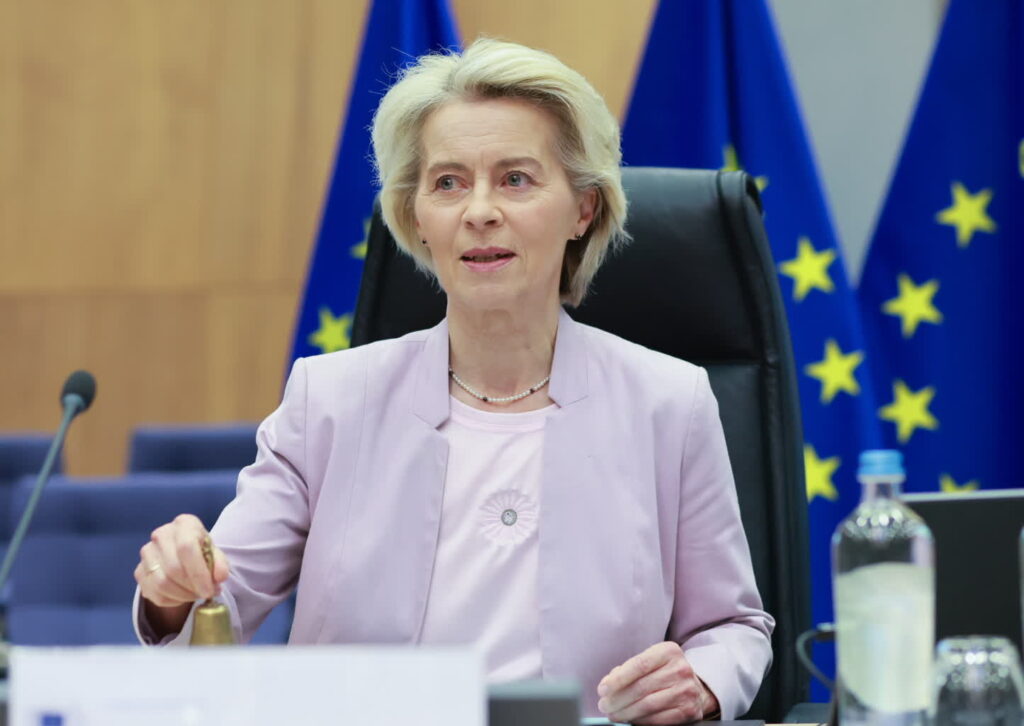 Ursula von der Leyen, przewodnicząca Komisji Europejskiej (PAP/EPA/OLIVIER HOSLET)