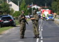 Wojsko w miejscu odnalezienia jednego z rosyjskich dronów w miejscowości Wyryki (PAP/Wojtek Jargiło)