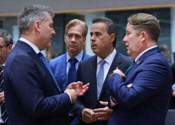 Rozmowy ministrów klimatu państw UE w Brukseli (PAP/EPA/OLIVIER HOSLET)