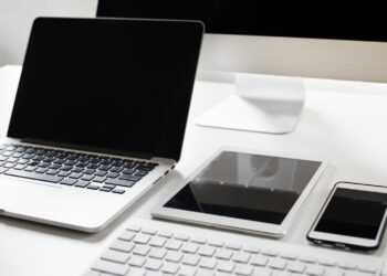 Nowoczesny sprzęt multimedialny dla szkół w gminie Sulechów Radio Zachód - Lubuskie