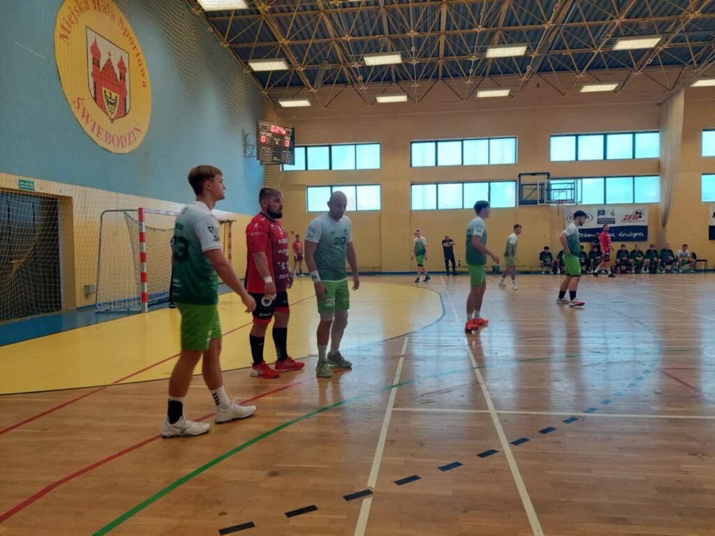 W lubuskich derbach: Zew pokonał Olimp AZS UZ W lubuskich derbach: Zew pokonał Olimp AZS UZ Radio Zachód - Lubuskie