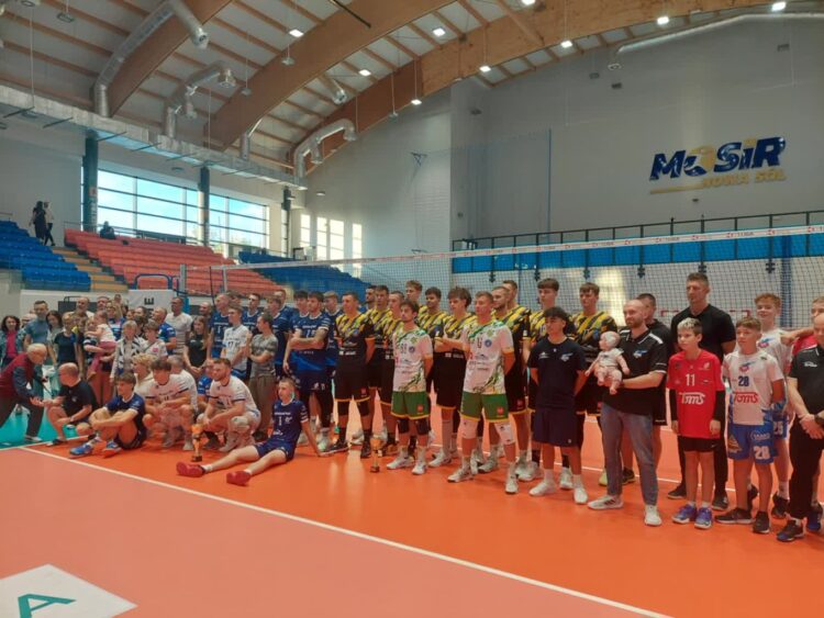 Astra wygrała w Nowej Soli memoriał Zdzisława Roli Radio Zachód - Lubuskie