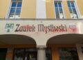 Akt wandalizmu na zielonogórskim deptaku. Zaułek Myśliwski zdewastowany Radio Zachód - Lubuskie