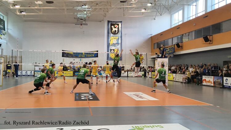 Olimpia rozpoczyna sezon od wygranej za trzy punkty Radio Zachód - Lubuskie