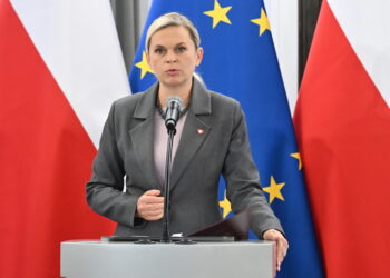 Ministra Nowacka o edukacji zdrowotnej: Frekwencja poniżej 50 proc. 15 Barbara Nowacka (PAP/Radek Pietruszka)