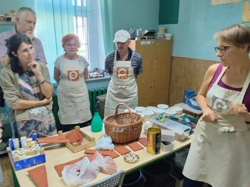 Gozdnickie warsztaty ceramiczne „Dźwięki z gliny” fot. K.Gonera