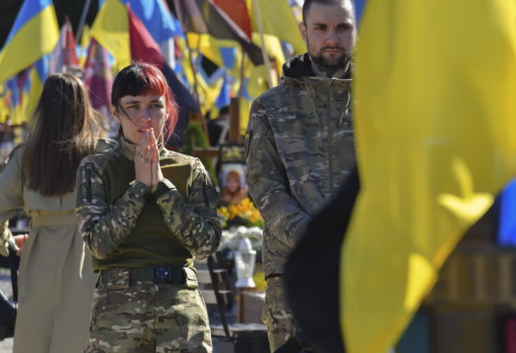 Ukraińscy żołnierze (PAP/EPA/MYKOLA TYS)