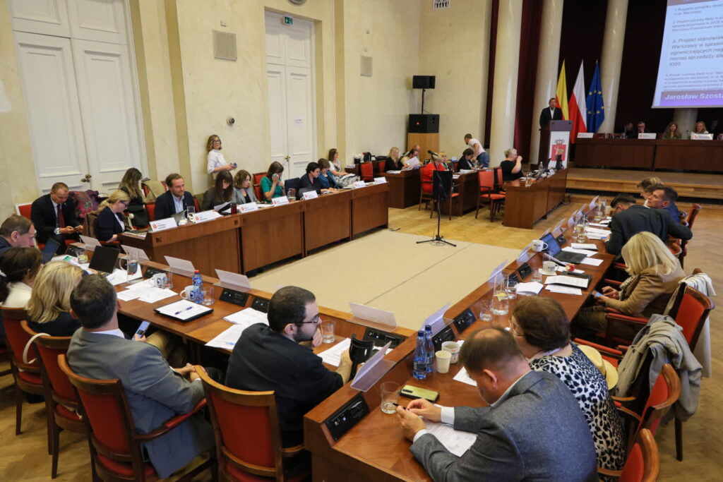 Trzaskowski o nocnej prohibicji: polityka jest sztuką kompromisu PAP/Paweł Supernak