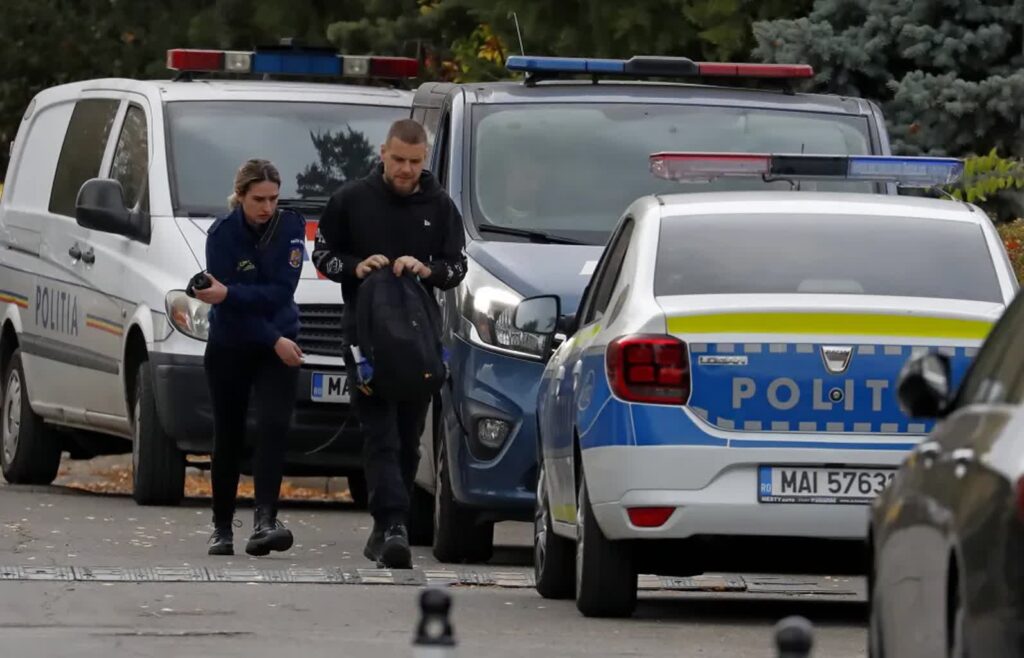 Rumuńska policja, zdjęcie ilustracyjne. Fot. PAP/EPA/ROBERT GHEMENT