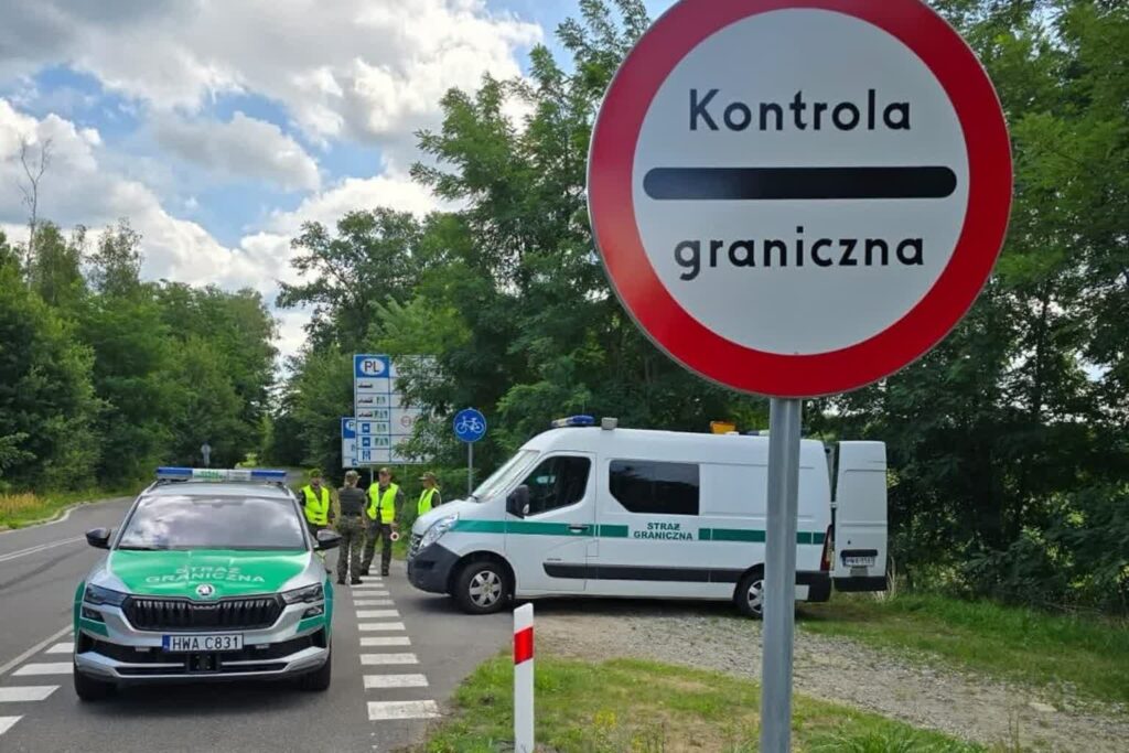 Na granicy z Niemcami skontrolowano ponad 212 tys. osób 1 Straż Graniczna w rejonie polsko-niemieckiej granicy