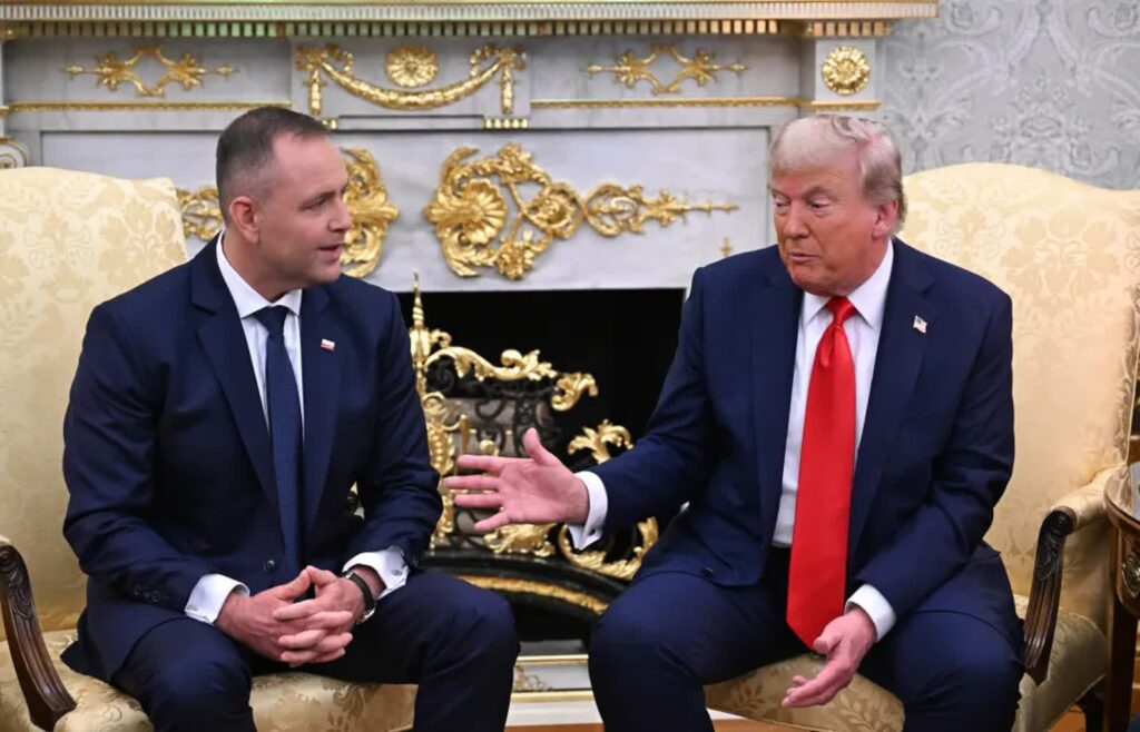 Prezydent RP Karol Nawrocki i prezydent USA Donald Trump. Fot. PAP/Radek Pietruszka