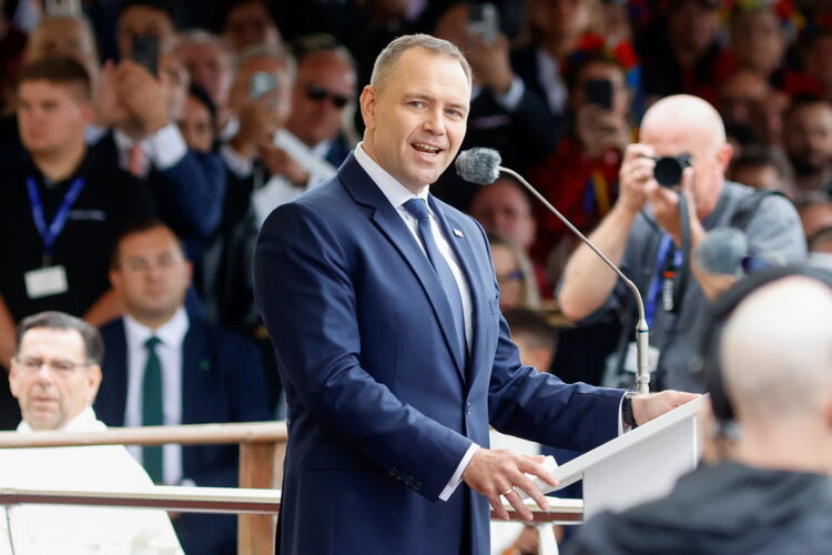 Prezydent na dożynkach dziękował wsi za poparcie w wyborach; wybrzmiał wątek umowy z Mercosur 9 CZĘSTOCHOWA DOŻYNKI JASNOGÓRSKIE Z UDZ. PREZYDENTA RP. Fot. PAP/Waldemar Deska