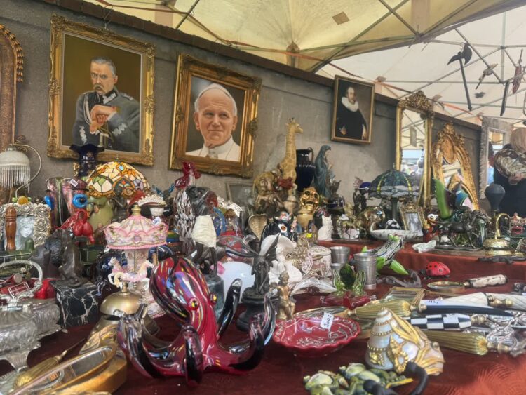 Co znajdziemy na winobraniowym targu staroci? 9 Co znajdziemy na winobraniowym targu staroci? Radio Zachód - Lubuskie