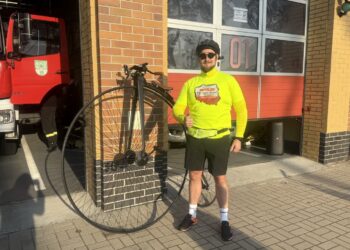 Łukasz Jęcz jedzie XIX-wiecznym bicyklem wokół Polski dla chorej córki 10 Łukasz Jęcz jedzie XIX-wiecznym bicyklem wokół Polski dla chorej córki Radio Zachód - Lubuskie