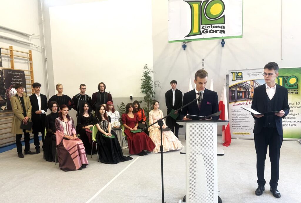 Narodowe Czytanie 2025 w I Liceum Ogólnokształcącym w Zielonej Górze (fot. Agata Duszyńska)