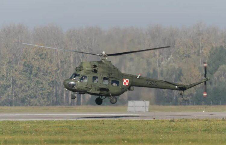 Śmigłowiec Mi-2 - zdjęcie ilustracyjne Fot. PAP/Jakub Kaczmarczyk