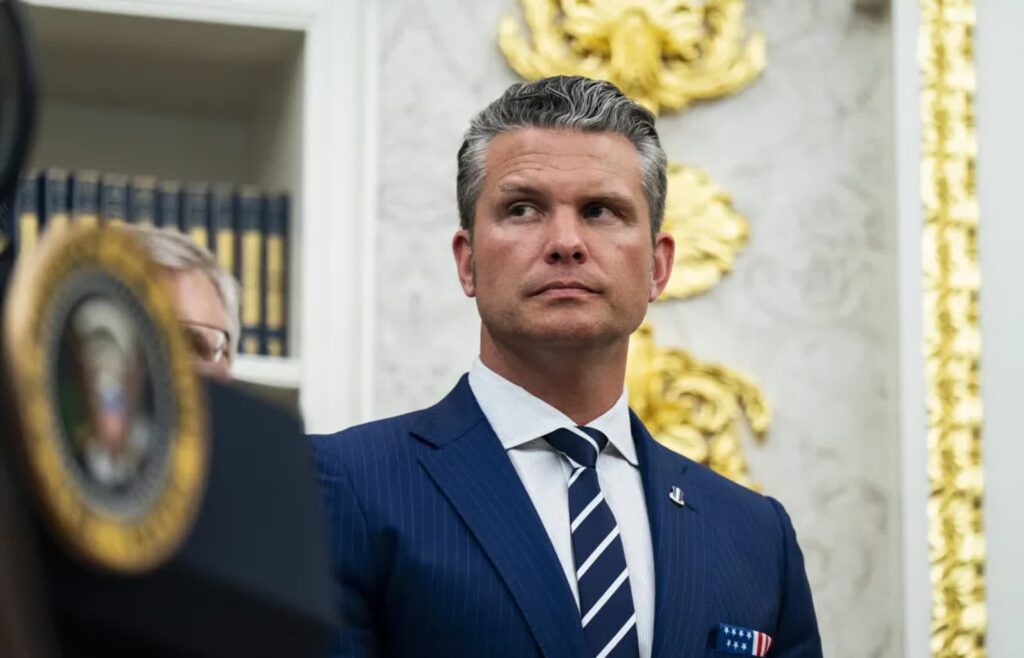 Pete Hegseth. Fot. PAP/EPA/AL DRAGO / POOL