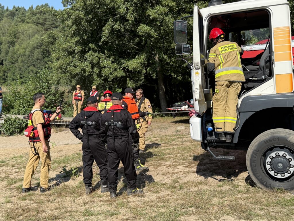 Skażenie jeziora na poligonie w Wędrzynie? [FILM I ZDJĘCIA] Radio Zachód - Lubuskie