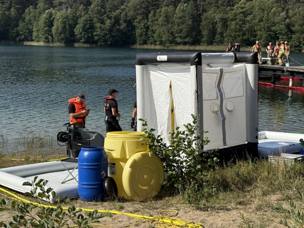 Skażenie jeziora na poligonie w Wędrzynie? [FILM I ZDJĘCIA] Radio Zachód - Lubuskie