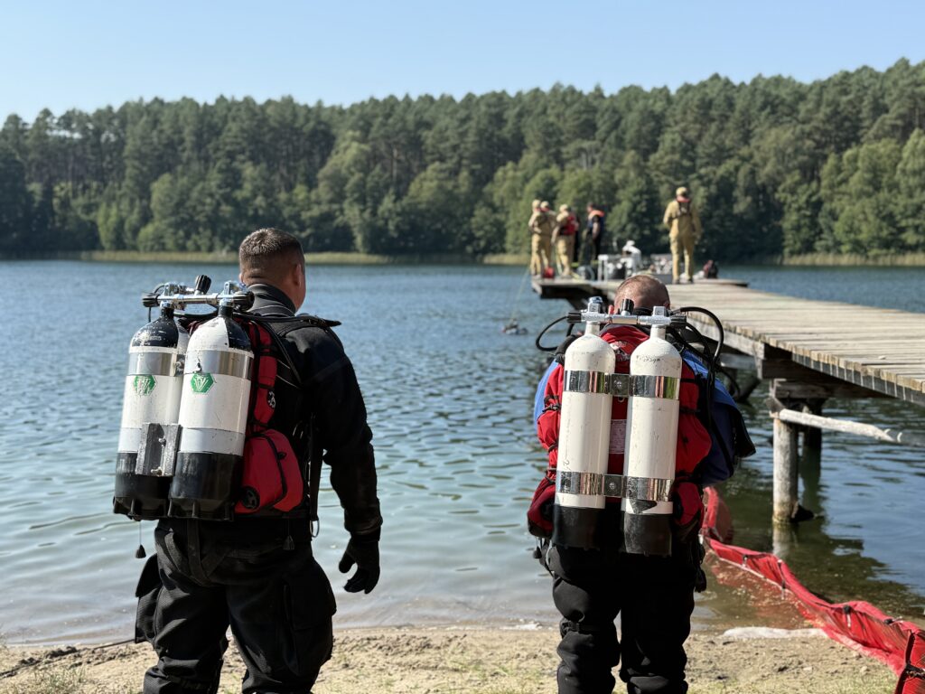 Skażenie jeziora na poligonie w Wędrzynie? [FILM I ZDJĘCIA] Radio Zachód - Lubuskie