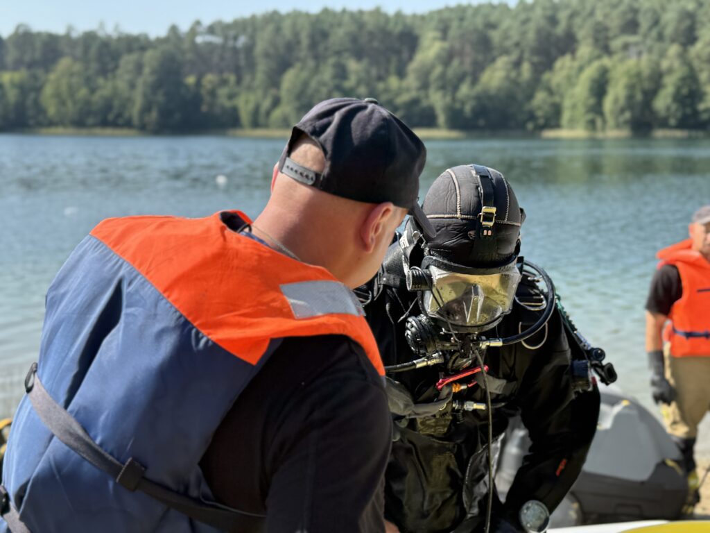 Skażenie jeziora na poligonie w Wędrzynie? [FILM I ZDJĘCIA] Radio Zachód - Lubuskie
