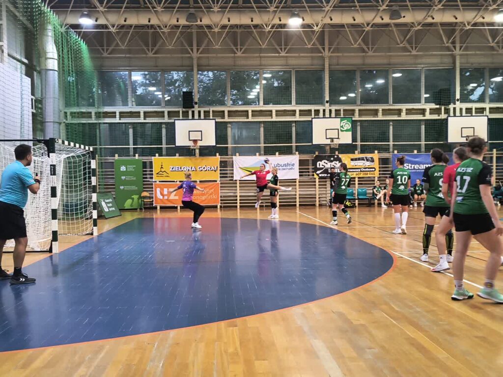 Na inaugurację doświadczenie wygrało z młodością fot. Jakub Lesiński